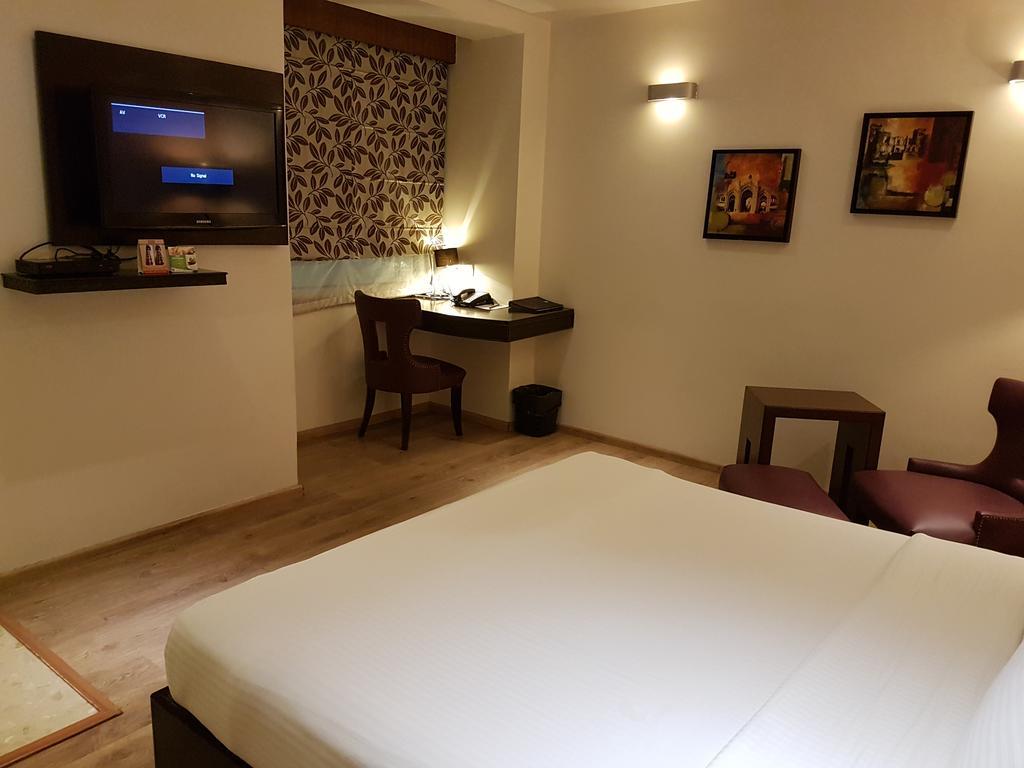 Hotel Levana, Hazratganj Lucknow Zimmer foto